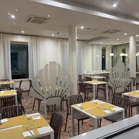 Отель Bengasi Marina Centro 3*