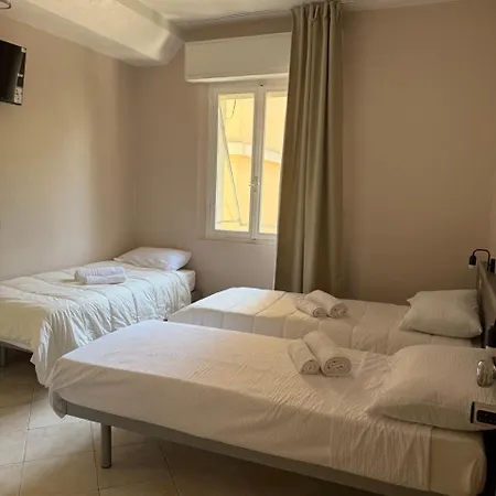 Bengasi Marina Centro 3* Римини